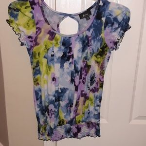 Multicolor blouse with keyhole back